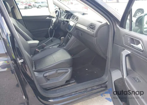 2018 Volkswagen Tiguan 2.0T Se/2.0T Sel z USA, uszkodzony, nr VIN 3VV3B7AX0JM178597